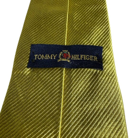 Tommy Hilfiger Vintage 100% Silk Tie β EUC β Gold Satin Finish, Crest Emblem - Picture 4 of 5